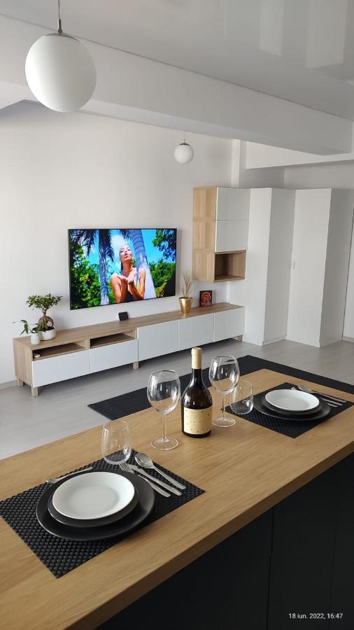Van Studio Năvodari Exterior foto